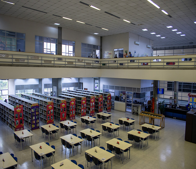Biblioteca Pública Ramón Correa Mejía